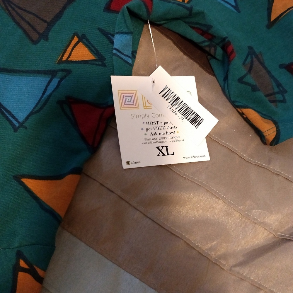 New LuLaRoe Nicole